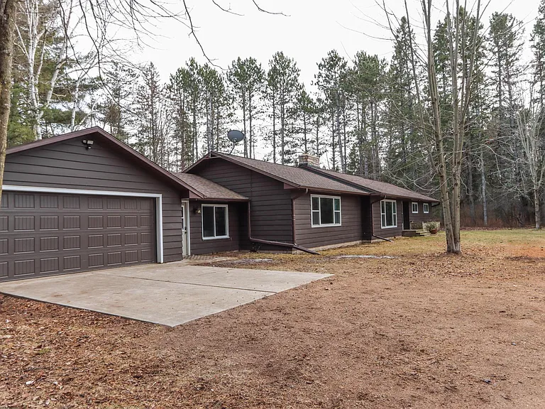 N10417 Pine Shore Ln — Photo 36