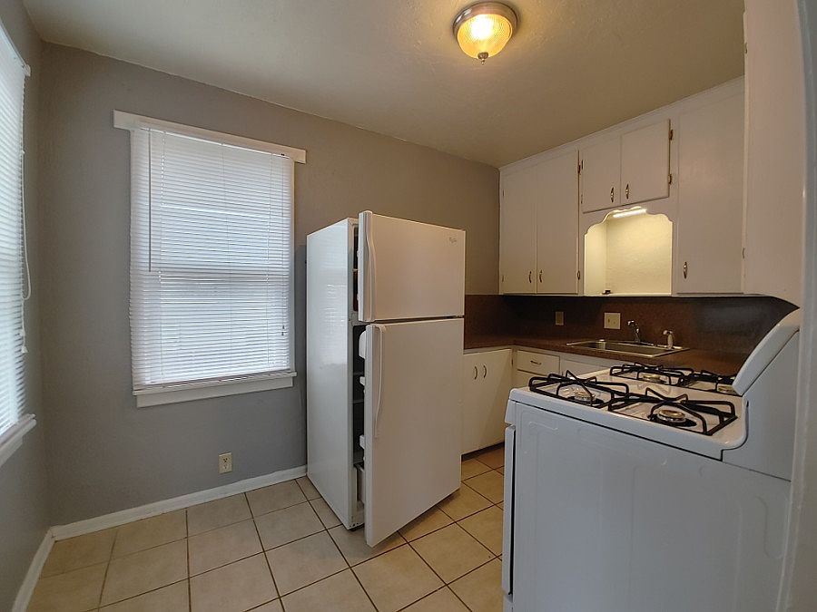 1st image of 1019 Elm Ave APT A