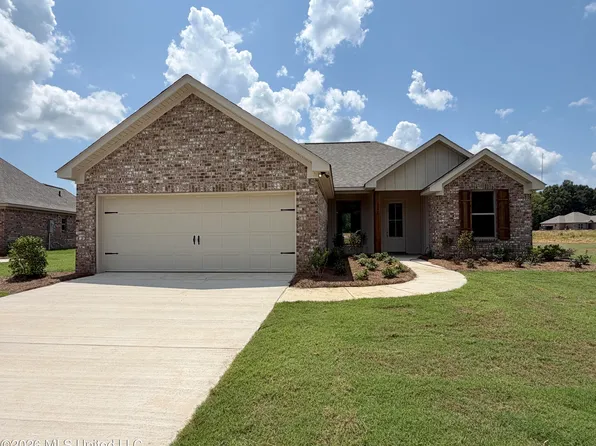 142 Stapleton Dr, Canton, MS 39046