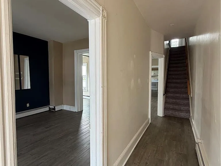 448 Market St — Photo 9