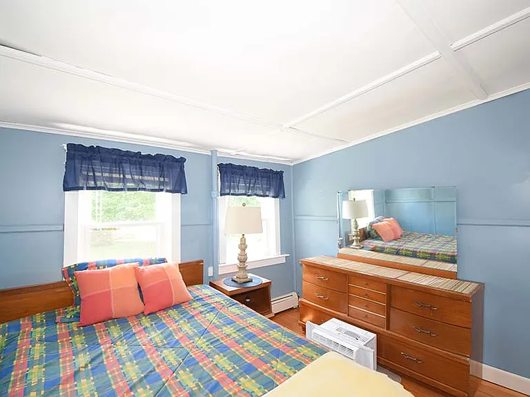 27 Saint James Rd — Photo 15
