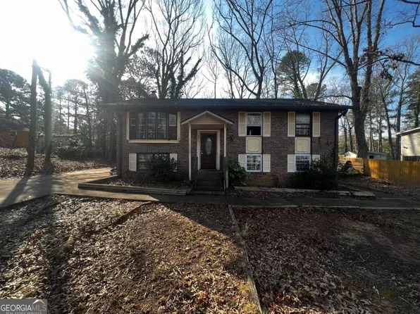 4609 Cedar Ridge Trl, Stone Mountain, GA 30083