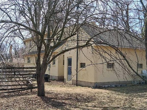 3rd image of 2205 Milo Ave