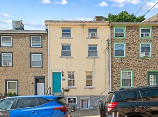 126 Grape St, Philadelphia, PA 19127