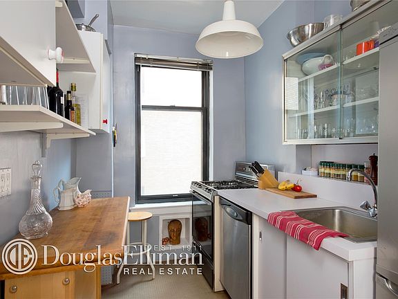 2nd image of 200 W 86th St APT 9K