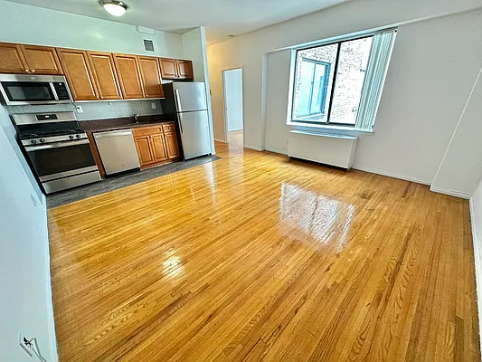 Rented by J PRESTON AND ASSOCIATES INC | media 6