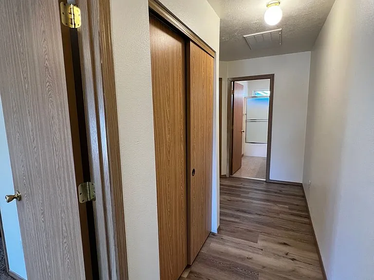 5503 Glenridge Way — Photo 17