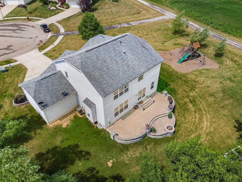 1st image of 350 Thomas Ln