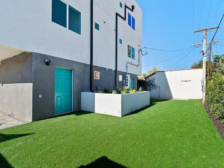 2638 Virginia Rd — Photo 21