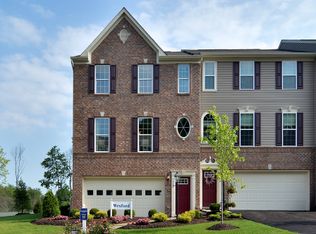 327 Arrowwood Ln, Canonsburg, PA 15317