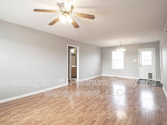 3rd image of 728 Shetland Dr