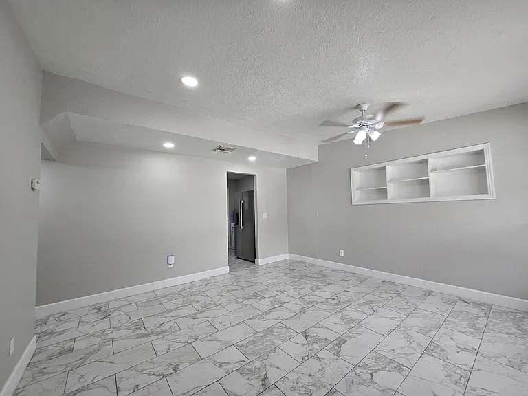 10117 N Ola Ave — Photo 7
