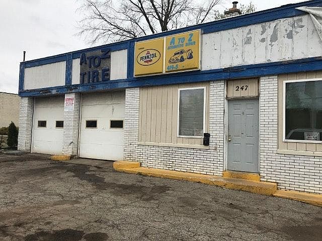 1st image of 247 Park Ave E