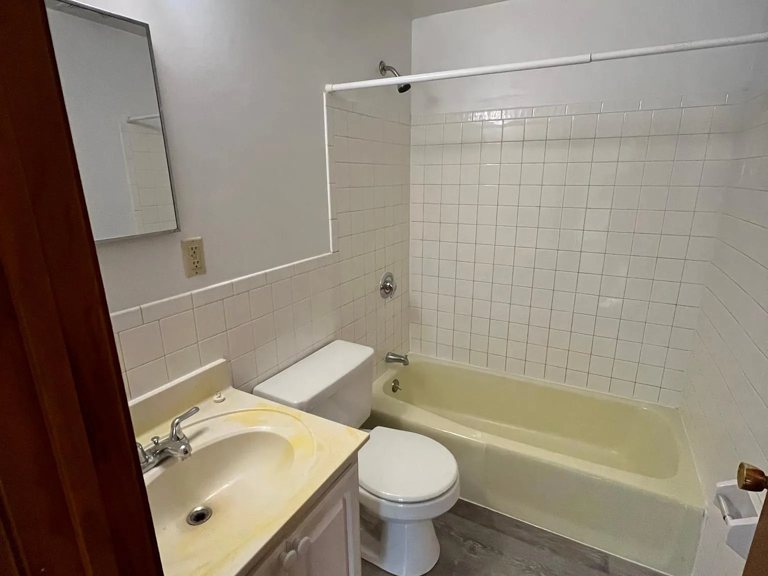 23 Perkins St — Photo 2