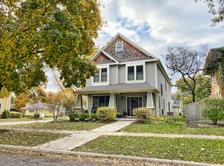 1327 S 2nd St, St Charles, IL