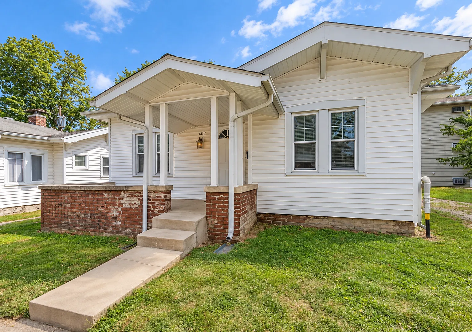 3bd close to campus available August 2027! — Photo 1