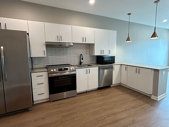 3rd image of 1440 S 13th St #203