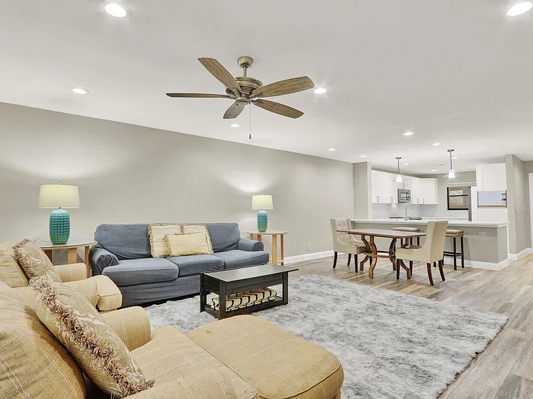 12910 Briarlake Dr #203 — Photo 12