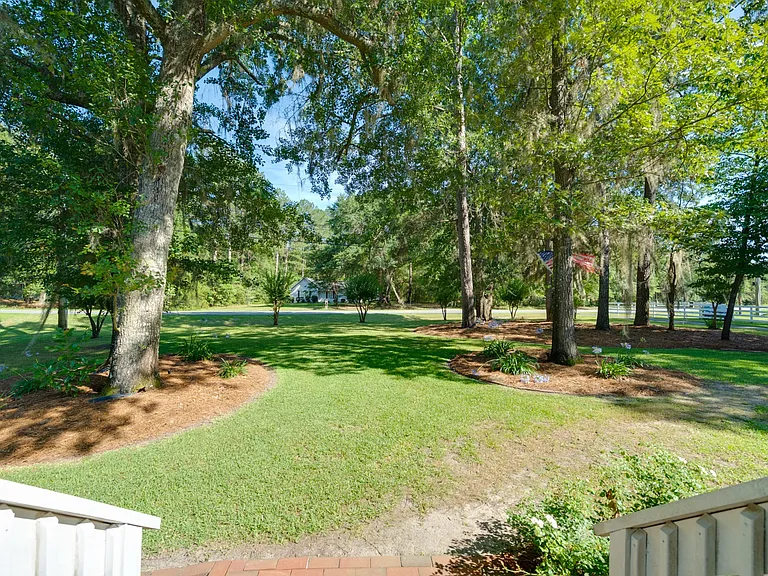 307 Doe Run Cir — Photo 59