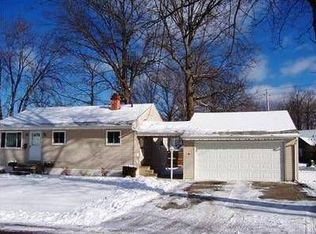 319 Shelton Blvd, Eastlake, OH 44095