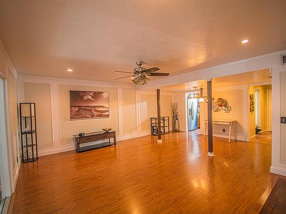 4th image of 14820 Winding Creek Ct #14820