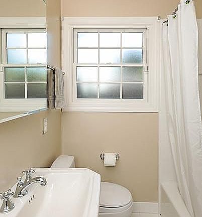 3rd image of 286 Selby Ln