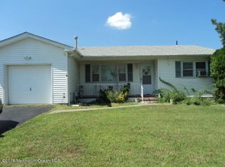 32 Orange Rd, Brick, NJ 08723