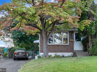 1202 Oak Ln, Upland, PA