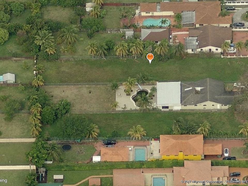2nd image of 2510 SW 114 Ave Miami Fl