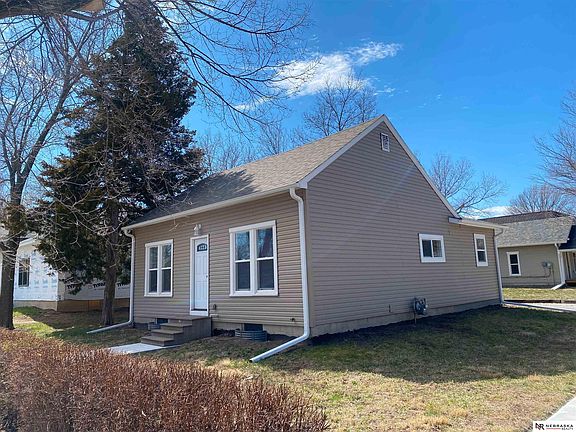 3rd image of 1037 Elmer Ave
