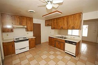 3rd image of 1735 Pepperridge Dr