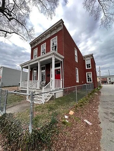 112 S Laurel St #B Photo 1