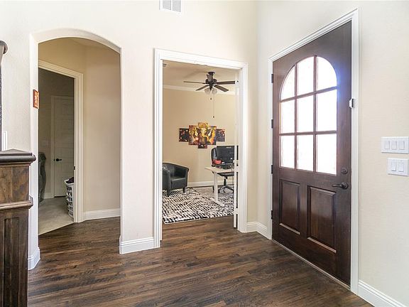 4th image of 10572 Wintergreen Dr