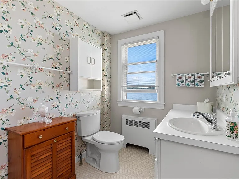 37 Marmion Way — Photo 22