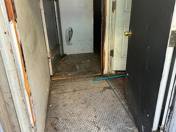 2nd image of 3523 Kensington Ave