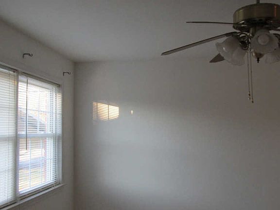 5th image of 25 Lacy Ln