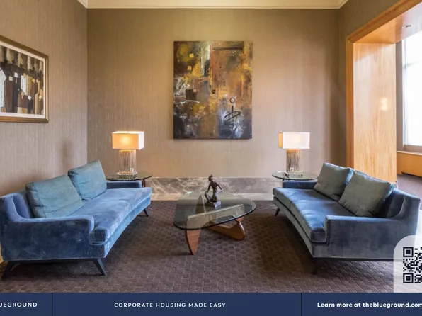 180 Riverside Boulevard image 26 of 31