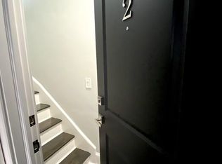 209 Green St #2, Cambridge, MA 02139