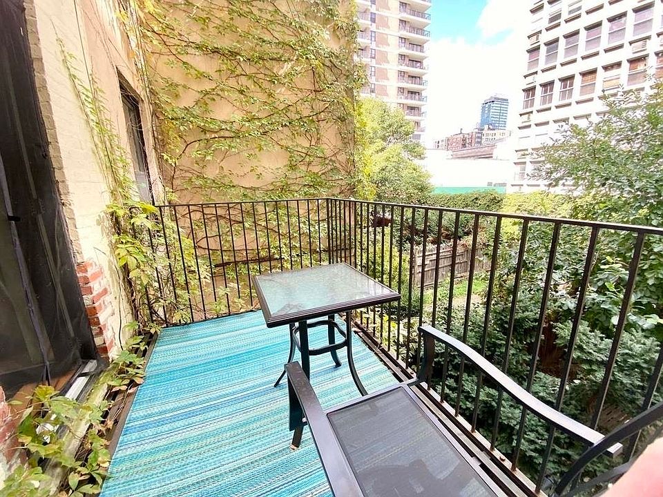 1st image of 157 W 95th St #B2