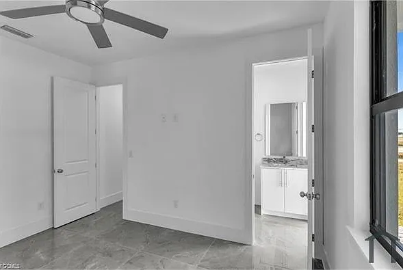 4 bed, 1960 sqft, $2,800 — Photo 2