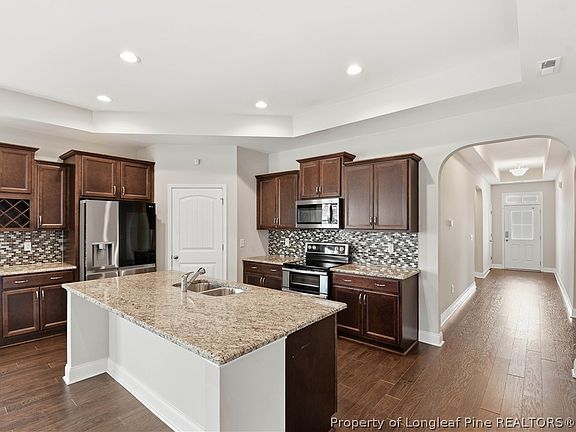 4th image of 414 Longthorpe Rd