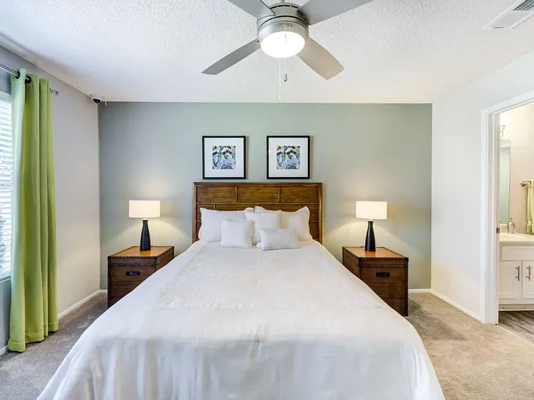Crestview at Oakleigh Apartments — Photo 10