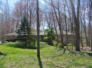 7766 Red Fox Trl, Hudson, OH 44236