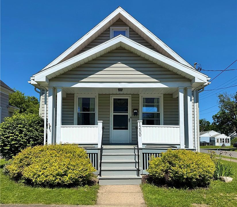 1st image of 1200 Downer Ave