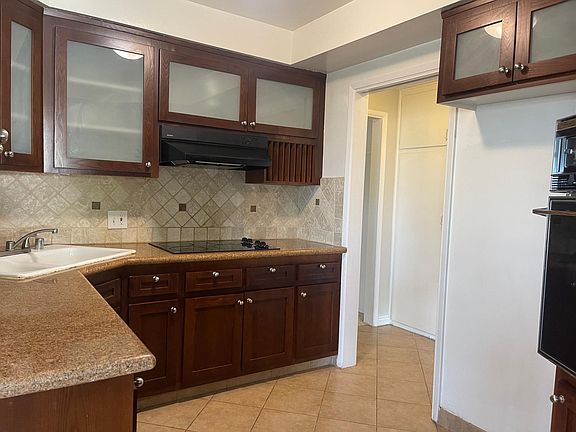 4th image of 5630 Ravenspur Dr Unit 201