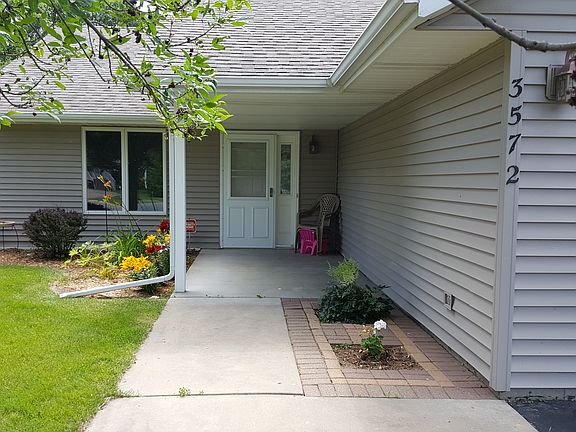 2nd image of 3572 Douglas Dr