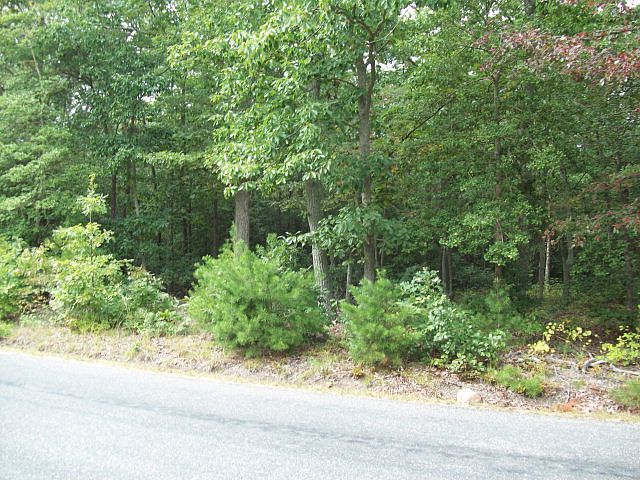 2nd image of 698 Senora Rd