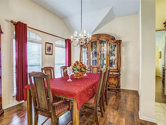 5th image of 6009 Vineyard Ln