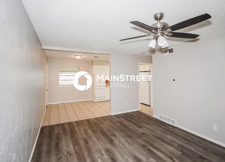 808 Lotus Ave — Photo 4