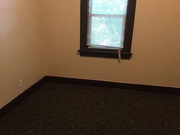 3rd image of 977-983 W Arthur Ave #4